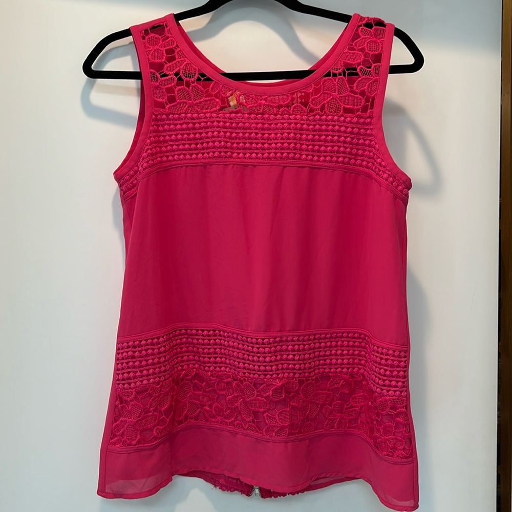 NWOTpink floral tank.